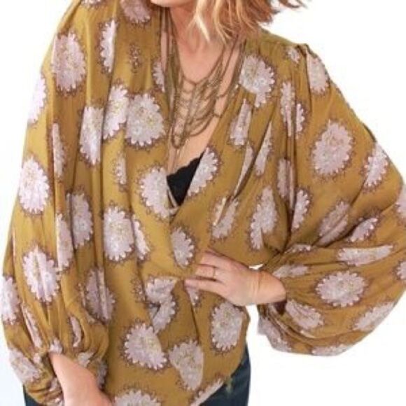 Free People Floral Draped Surplice Sage Blouse Top Shirt XS Boho Faix wrap - Picture 1 of 10